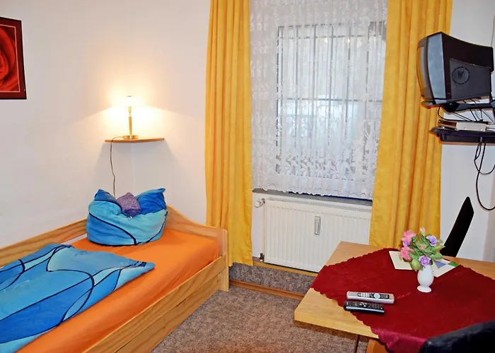 Ferienwohnung/ Ferienzimmer Asche