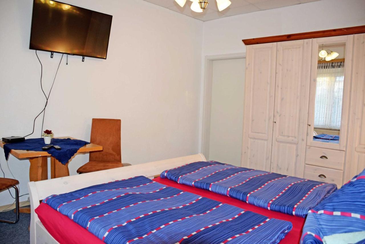 Homestay Ferienwohnung/ Ferienzimmer Asche *