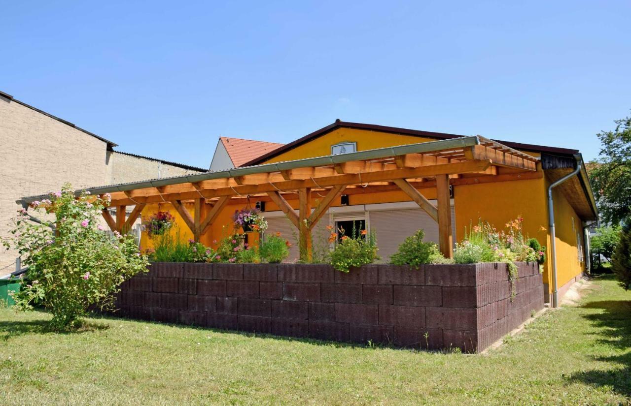 Ferienwohnung/ Ferienzimmer Asche Homestay *